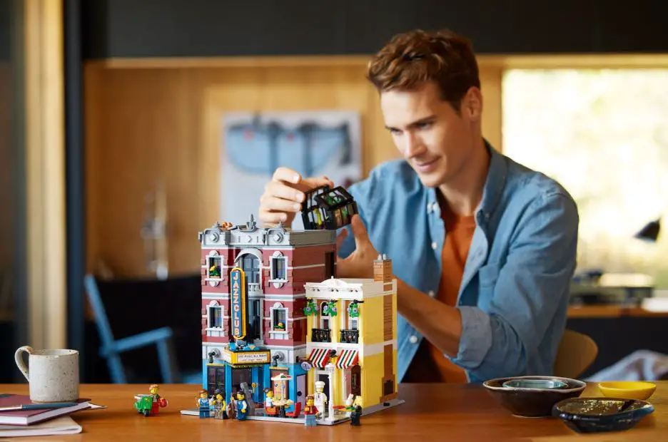 Read more about the article LEGO 10312 Jazz Club Set Price and Release Date Revealed